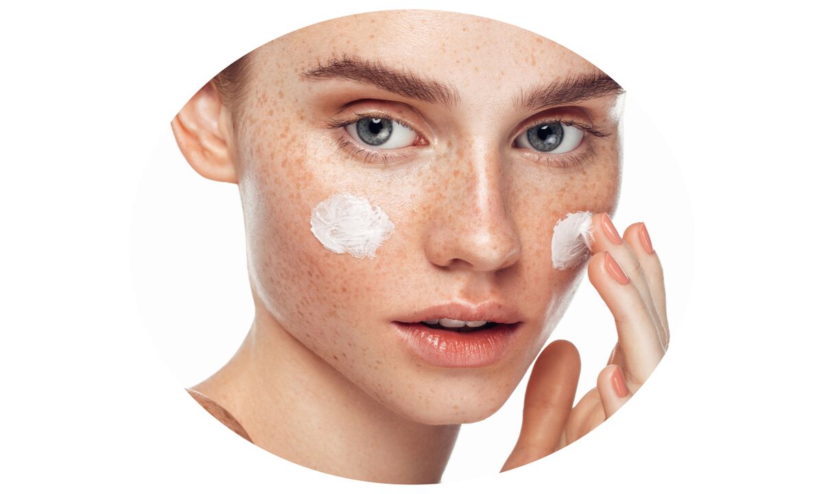 Come applicare correttamente la crema antirughe Coralift sulla pelle